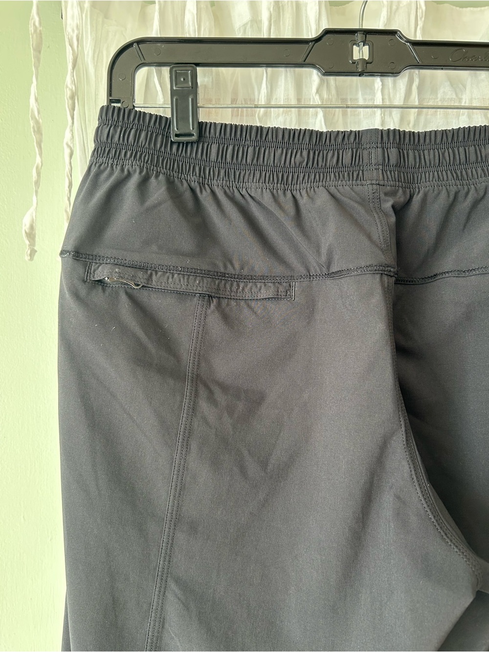 Lululemon - Picture 4 of 4